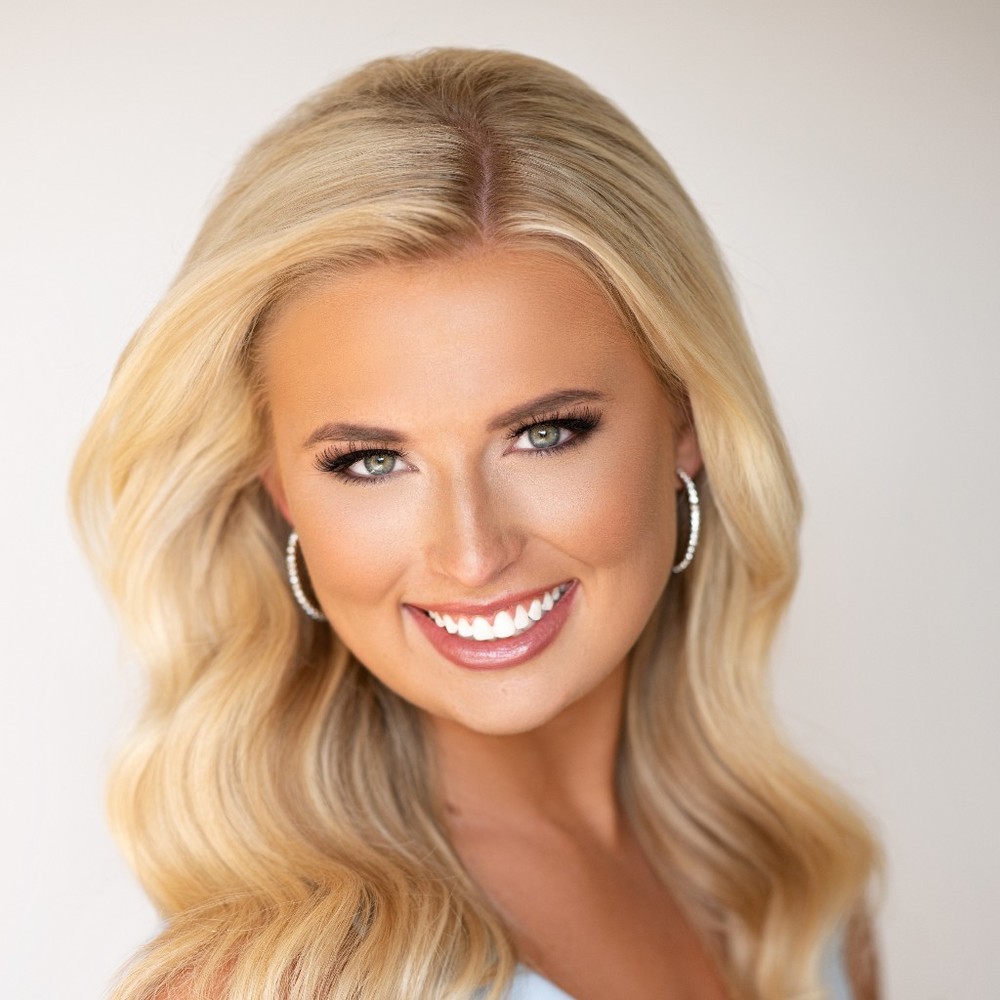 Meet your Posher, Clare marie